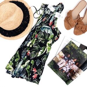 Sanctuary . Palma Pleated Sleeveless Top